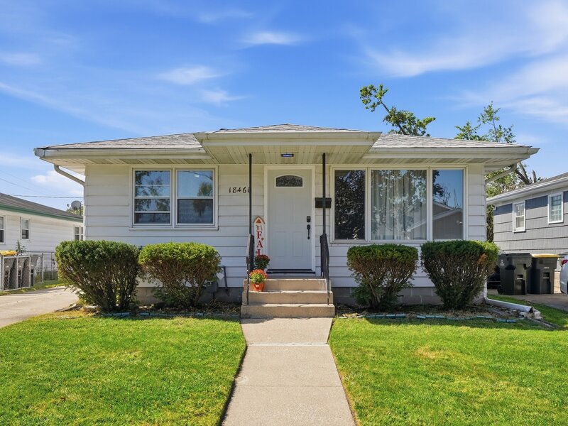 18460 Oakwood Avenue Lansing IL 60438