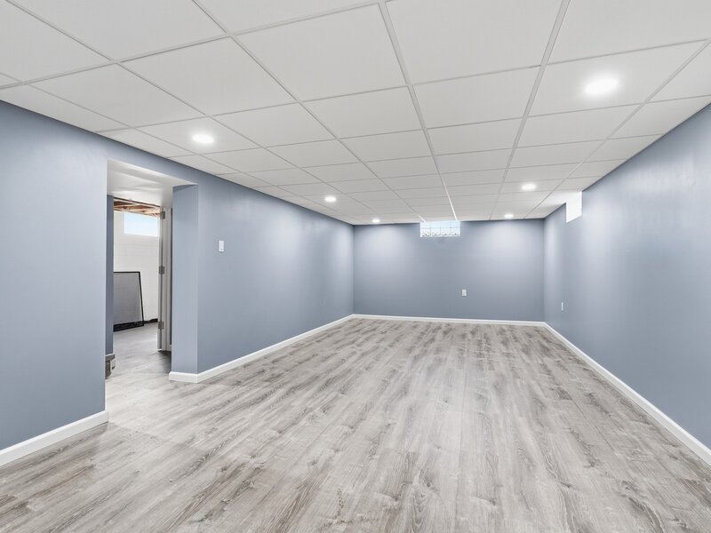 18460 Oakwood Avenue Lansing IL 60438