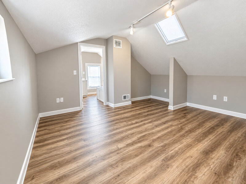 212 S Douglas Avenue Bradley IL 60915