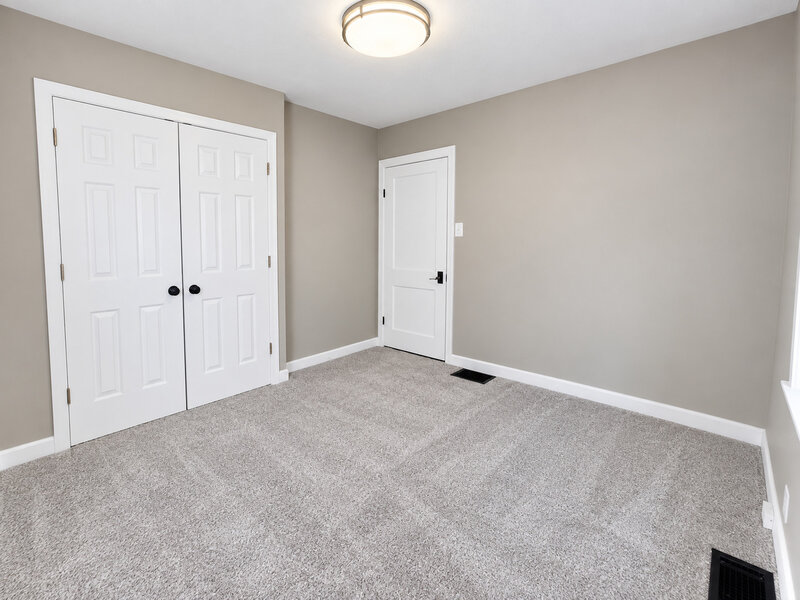 212 S Douglas Avenue Bradley IL 60915