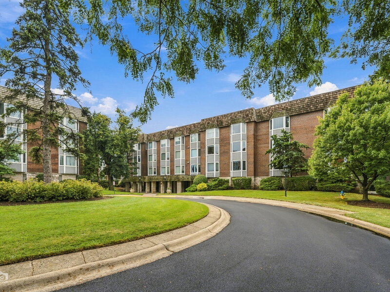 2600 Windsor Mall Park Ridge IL 60068