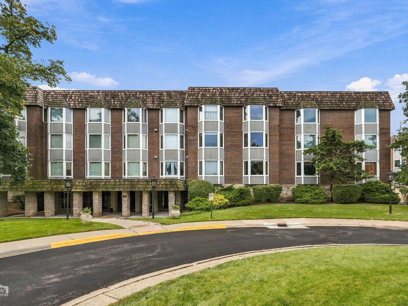 2600 Windsor Mall Park Ridge IL 60068