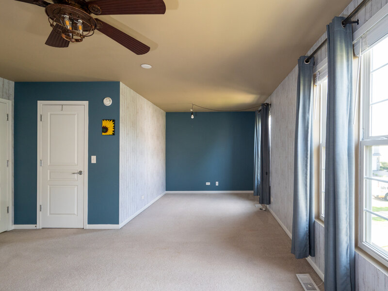 250 Devoe Drive Oswego IL 60543