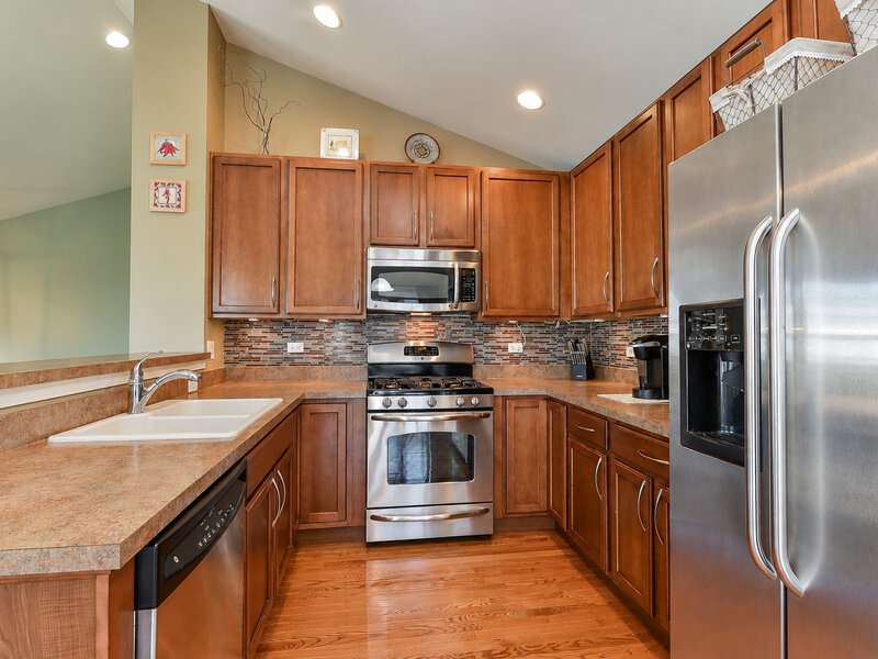 250 Devoe Drive Oswego IL 60543