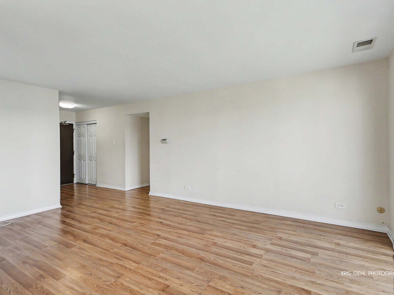 1243 E Baldwin Lane Palatine IL 60074