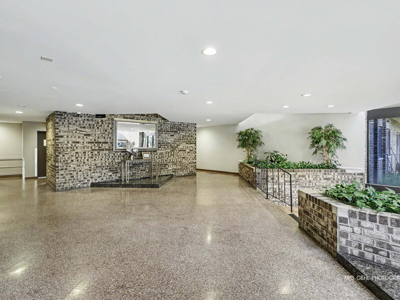 1243 E Baldwin Lane Palatine IL 60074