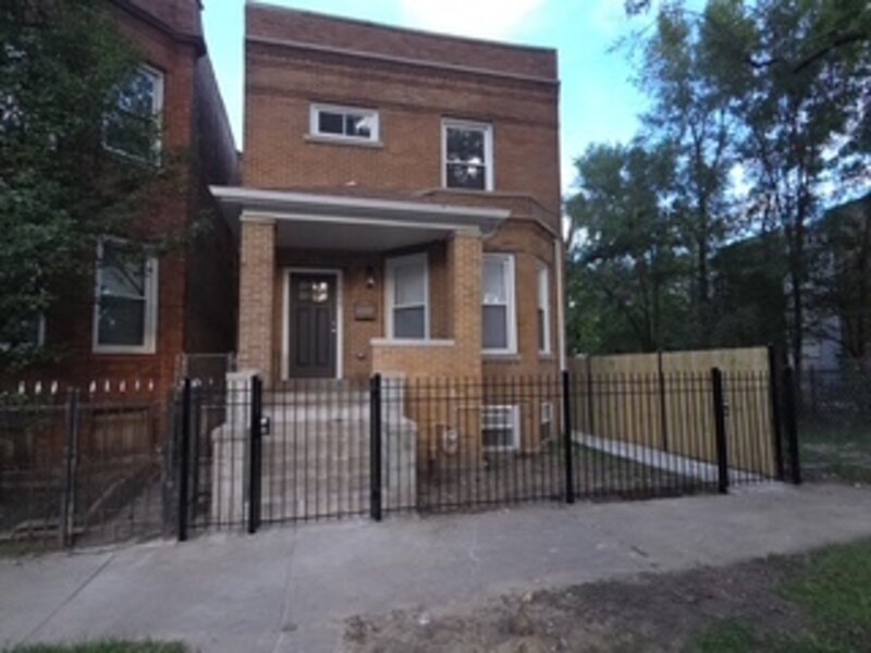 6627 S Saint Lawrence Avenue Chicago IL 60637