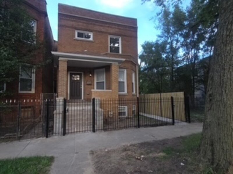 6627 S Saint Lawrence Avenue Chicago IL 60637