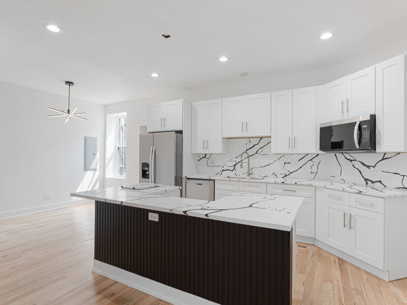 6627 S Saint Lawrence Avenue Chicago IL 60637