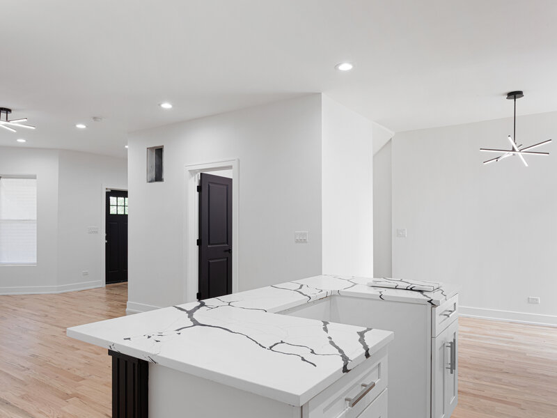 6627 S Saint Lawrence Avenue Chicago IL 60637