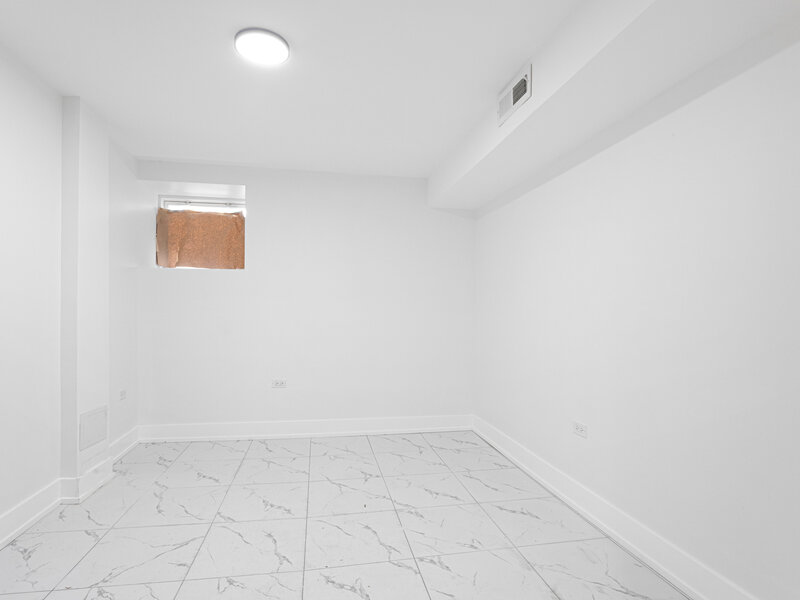 6627 S Saint Lawrence Avenue Chicago IL 60637
