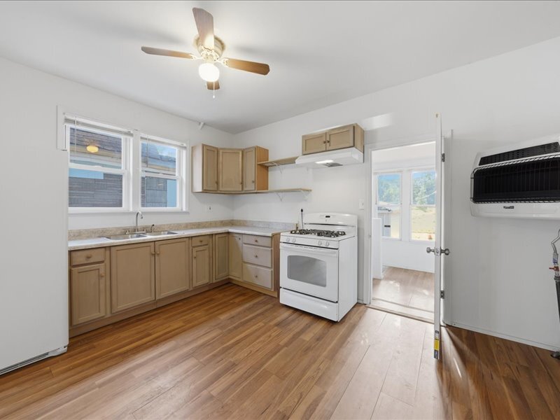 10560 S Edbrooke Avenue Chicago IL 60628