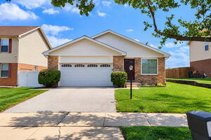 Photo of 16621 Lockridge Avenue Oak Forest IL 60452