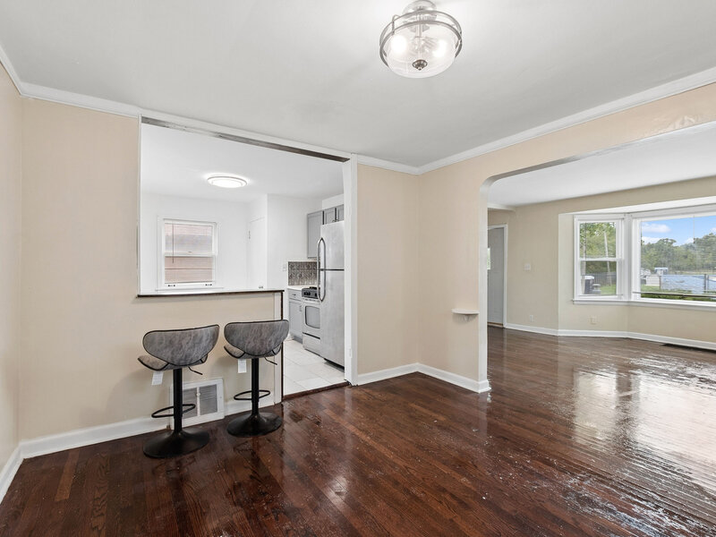 49 Parkside Avenue Chicago Heights IL 60411