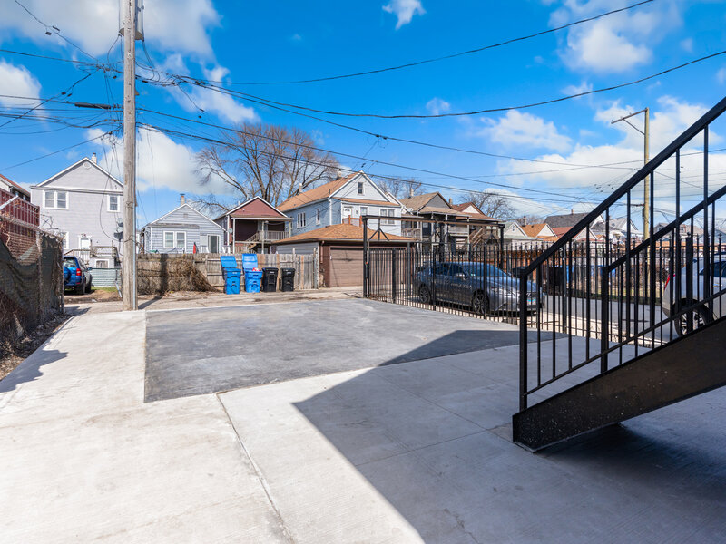 638 W 47th Street Chicago IL 60609