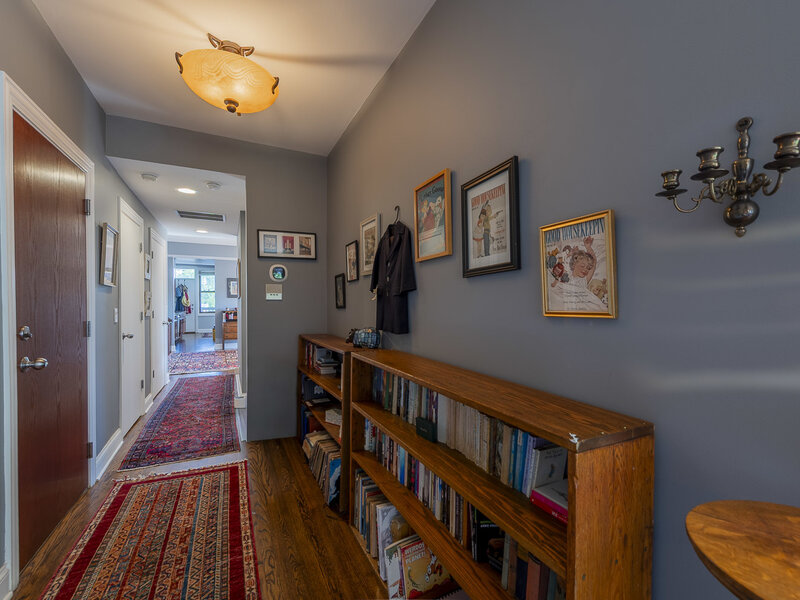 2651 W Greenleaf Avenue Chicago IL 60645