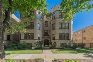 Photo of 2651 W Greenleaf Avenue Chicago IL 60645 Unit 3W