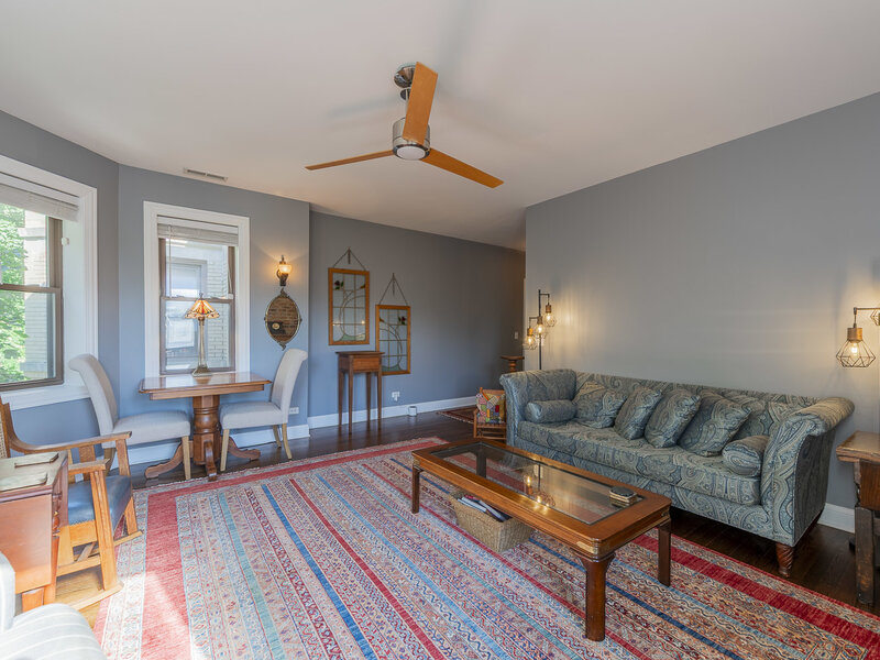 2651 W Greenleaf Avenue Chicago IL 60645