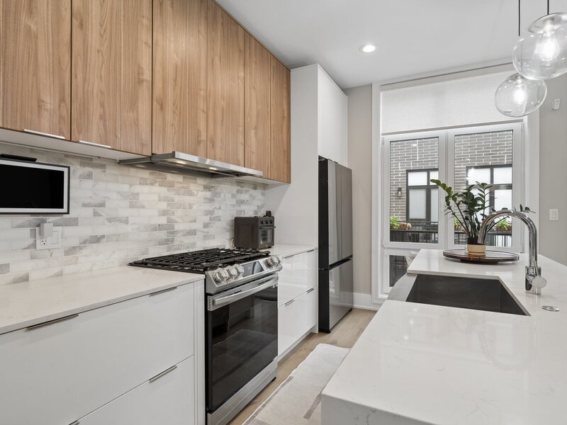 6209 S Ellis Avenue Chicago IL 60637