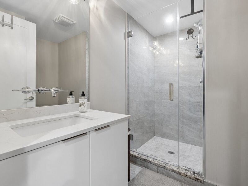 6209 S Ellis Avenue Chicago IL 60637