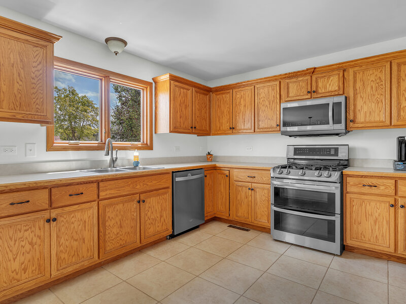 934 Marble Boulevard Manteno IL 60950