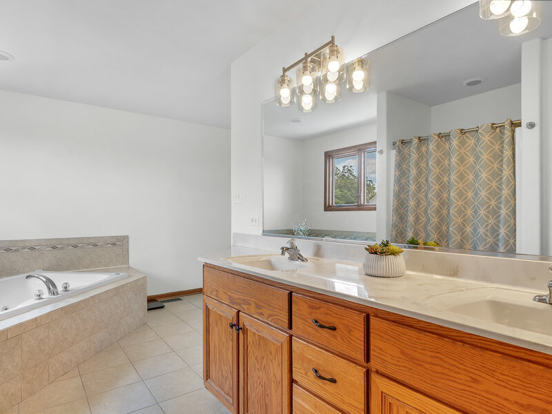 934 Marble Boulevard Manteno IL 60950