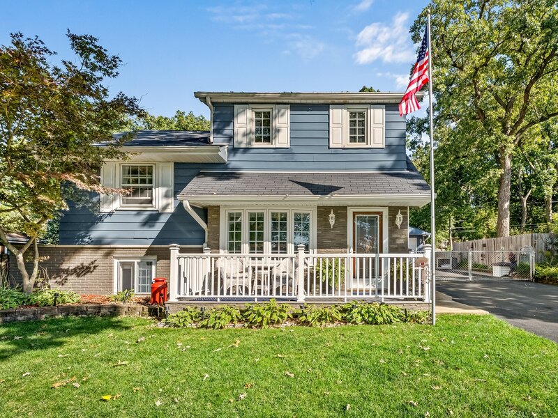 165 Forest Glen Road Wood Dale IL 60191