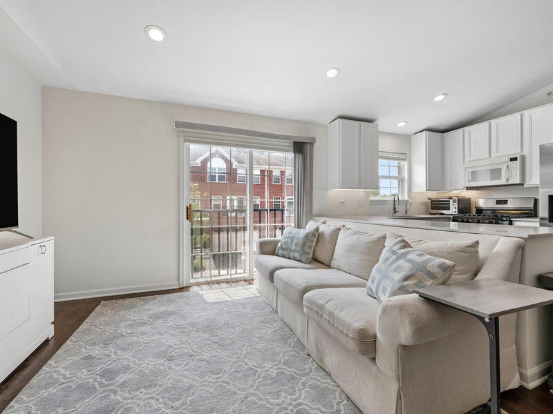 916 Enfield Drive Northbrook IL 60062