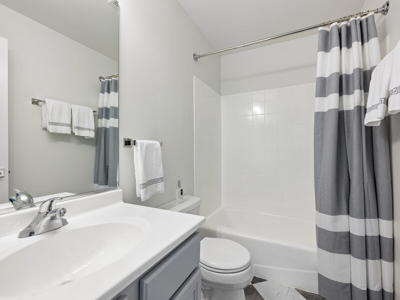 916 Enfield Drive Northbrook IL 60062