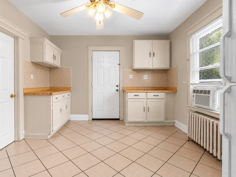 528 E 156th Street Harvey IL 60426