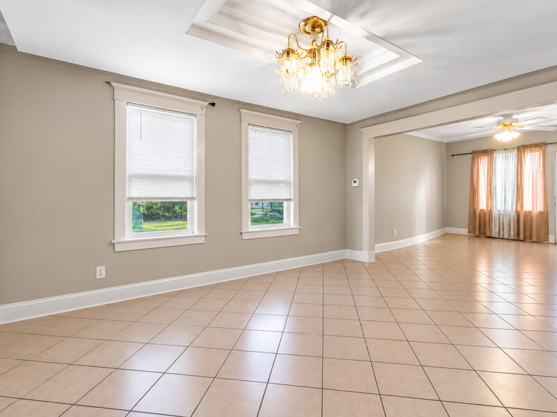 528 E 156th Street Harvey IL 60426