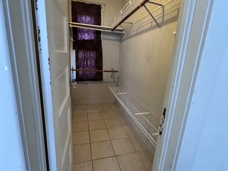 528 E 156th Street Harvey IL 60426