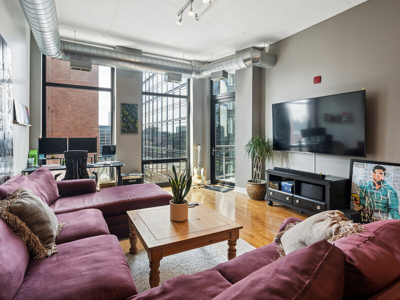 740 W Fulton Street Chicago IL 60661