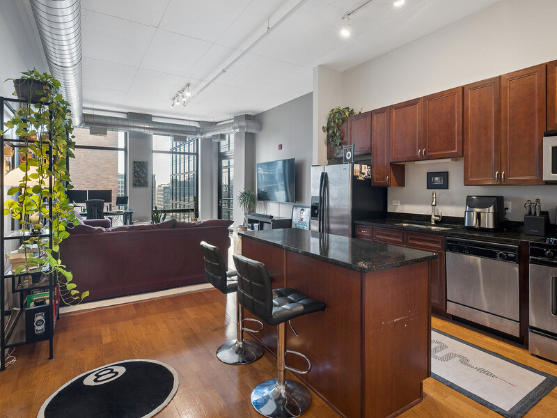 740 W Fulton Street Chicago IL 60661