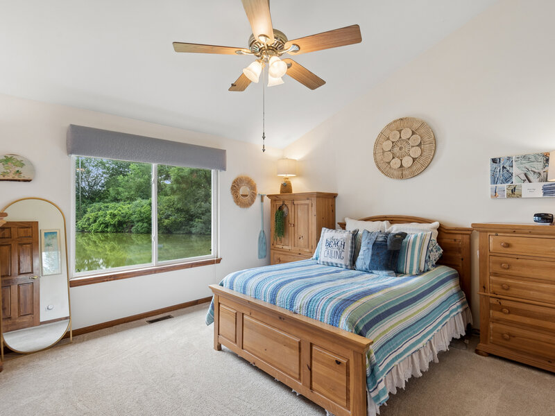 1163 N Oakwood Drive Fox Lake IL 60020