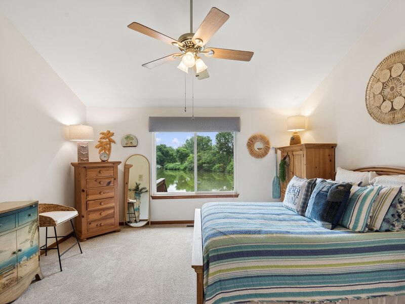 1163 N Oakwood Drive Fox Lake IL 60020