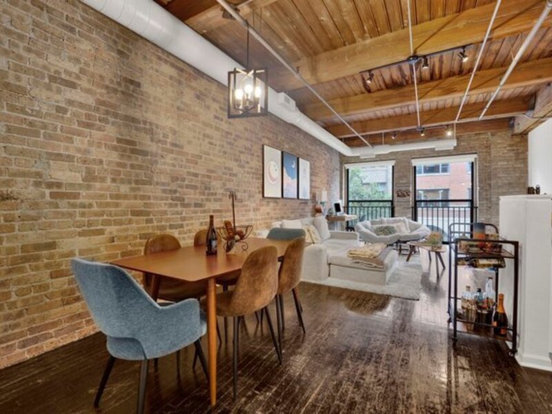 225 W Huron Street Chicago IL 60654