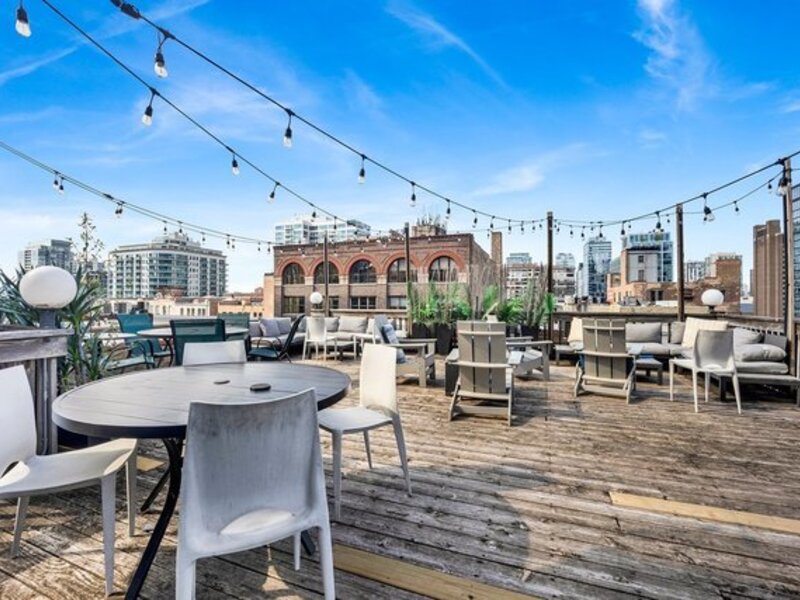 225 W Huron Street Chicago IL 60654
