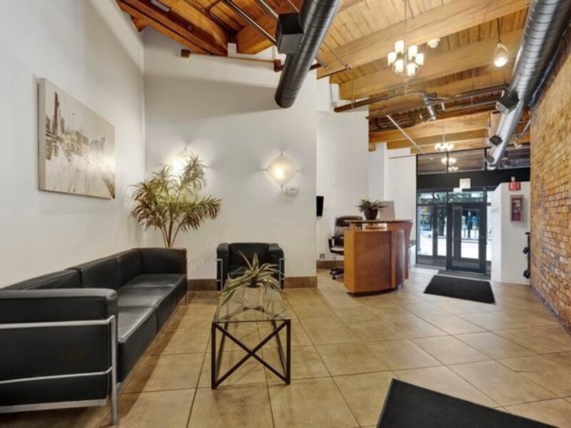 225 W Huron Street Chicago IL 60654