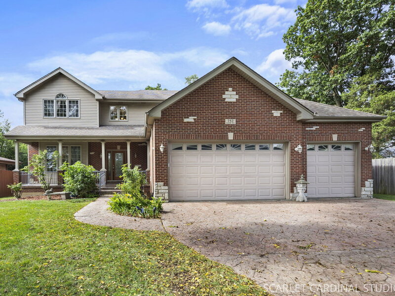 752 N Ridge Avenue Lombard IL 60148