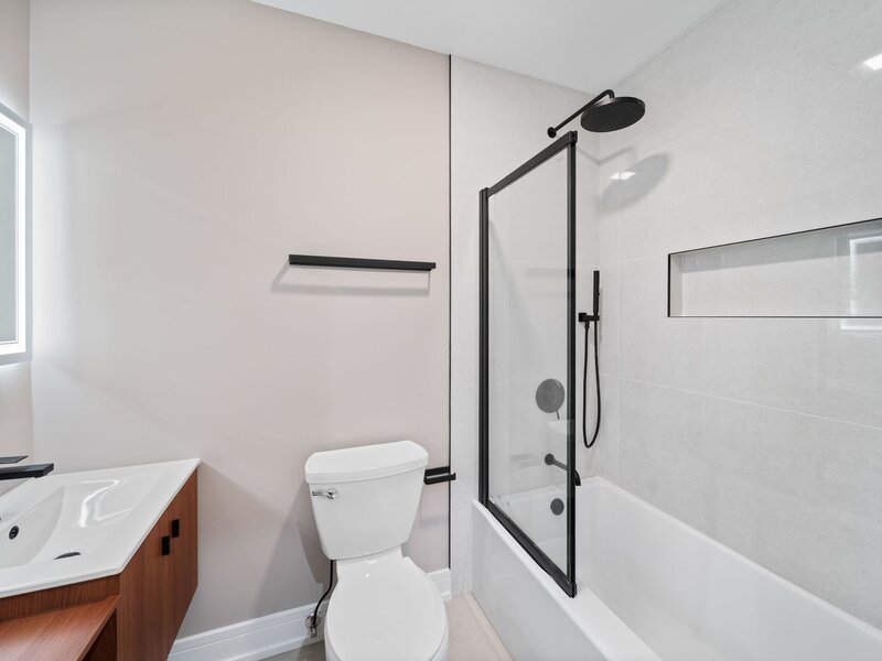 932 N Trumbull Avenue Chicago IL 60651
