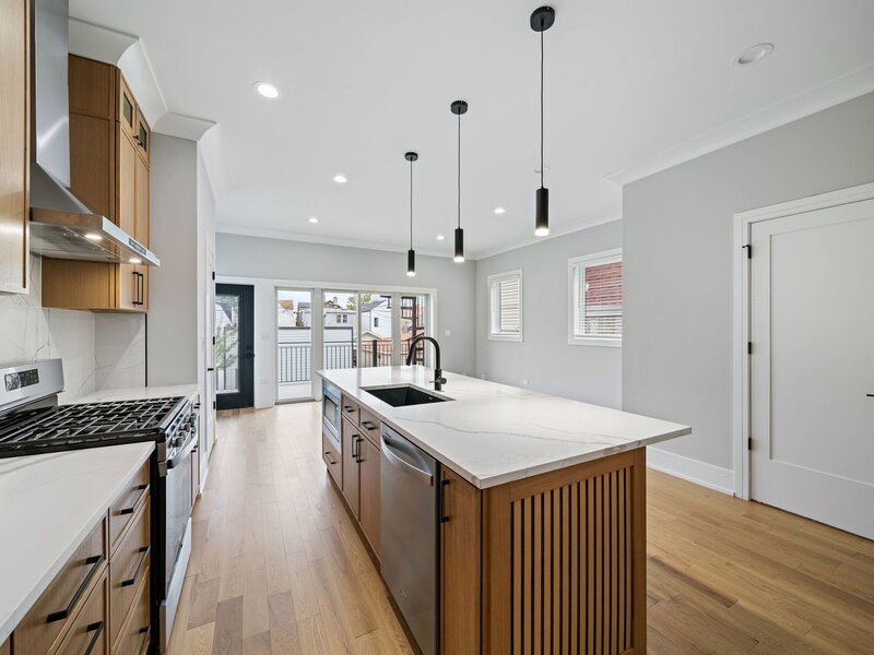 932 N Trumbull Avenue Chicago IL 60651