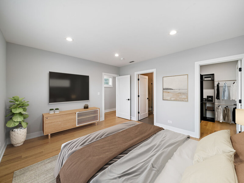 932 N Trumbull Avenue Chicago IL 60651