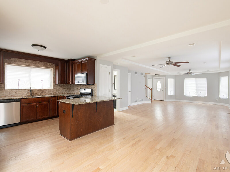 6120 W 98th Street Oak Lawn IL 60453