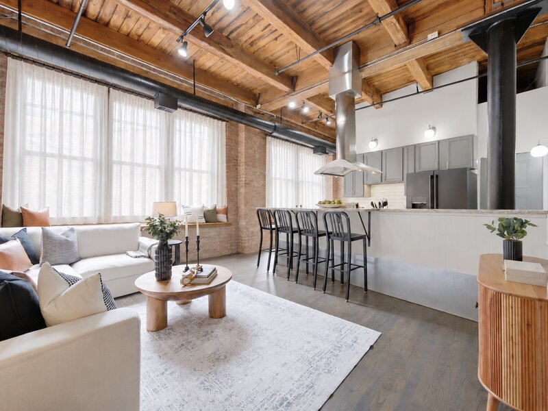 331 S Peoria Street Chicago IL 60607