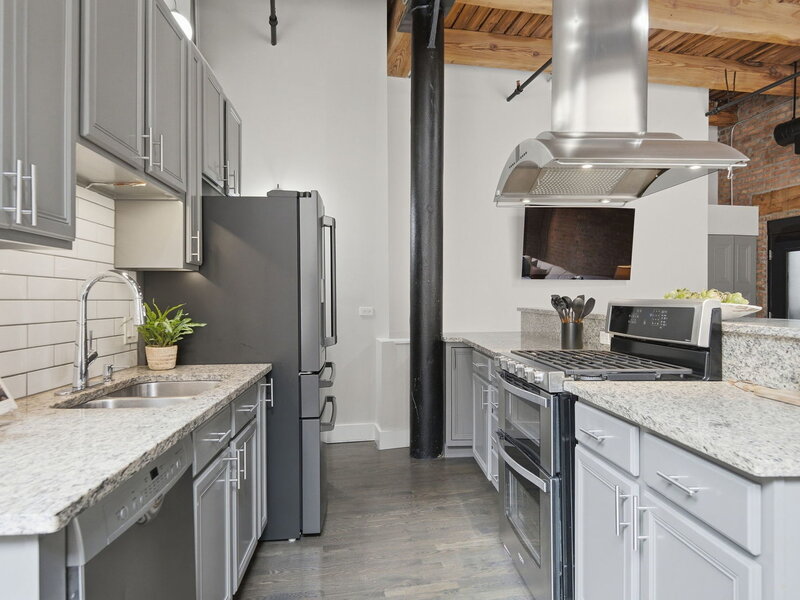 331 S Peoria Street Chicago IL 60607