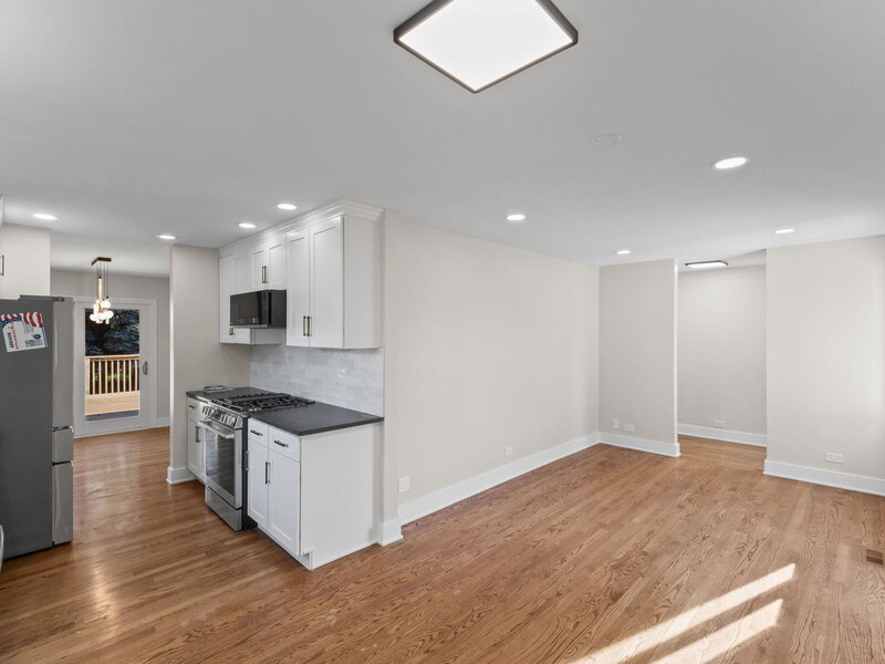 160 Lancaster Lane Des Plaines IL 60018
