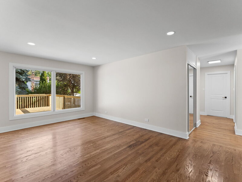 160 Lancaster Lane Des Plaines IL 60018