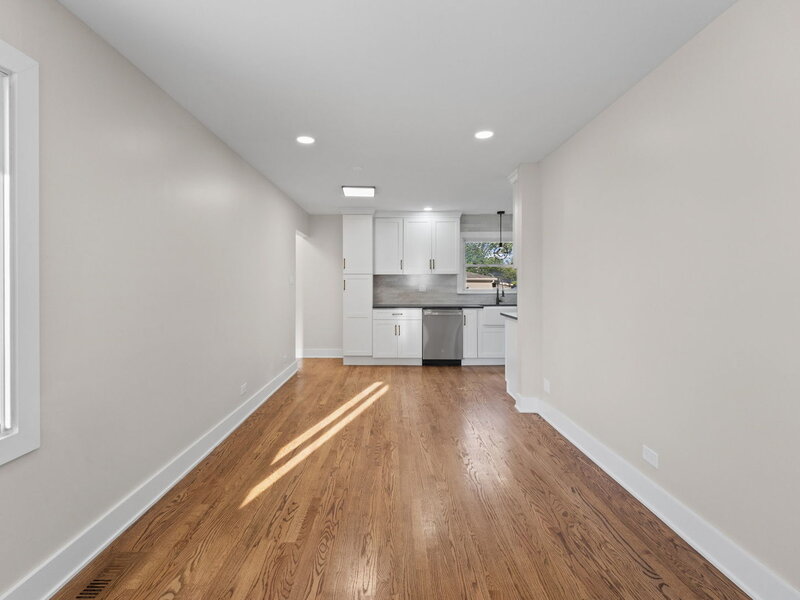 160 Lancaster Lane Des Plaines IL 60018