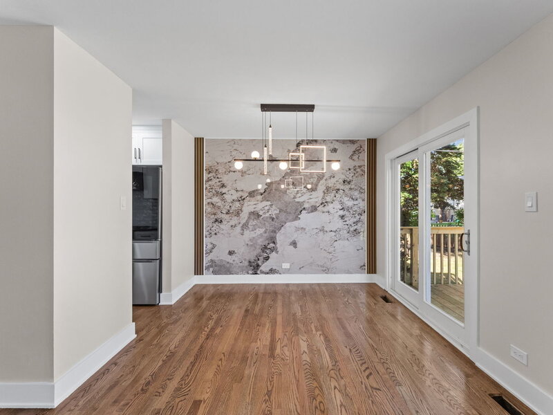 160 Lancaster Lane Des Plaines IL 60018